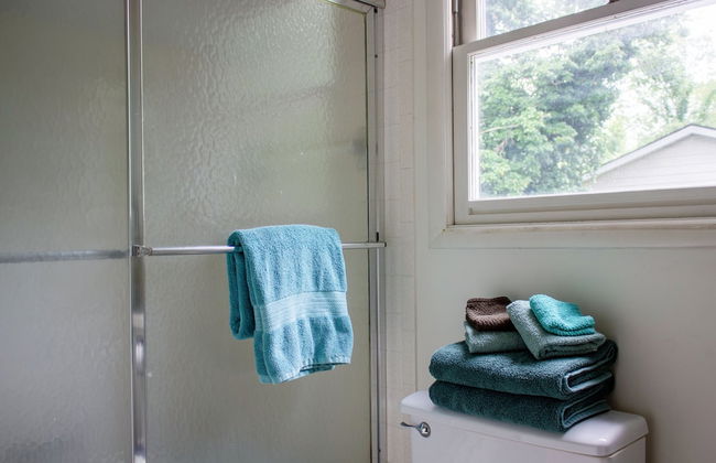 Huge Manor w Indoor Hot Tub and Pool Table - Foto 25