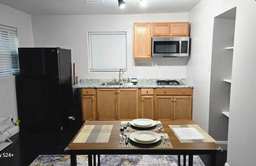 luxe studio with a great location lawrenceville - Photo 16