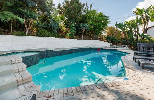 5BR Oasis with Pool, Arcade, Sauna - Photo 51