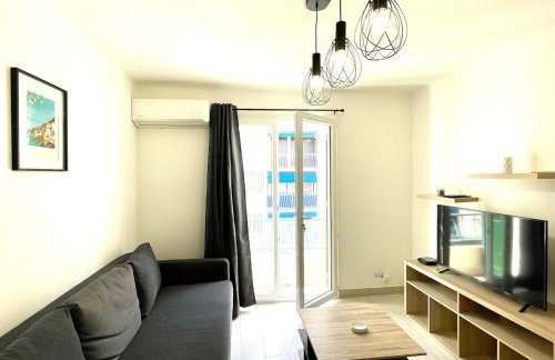 T2 Bleu Mer - Centre ville , Climatisé , 5 min de la plage et à 250m de la gare - Foto 8