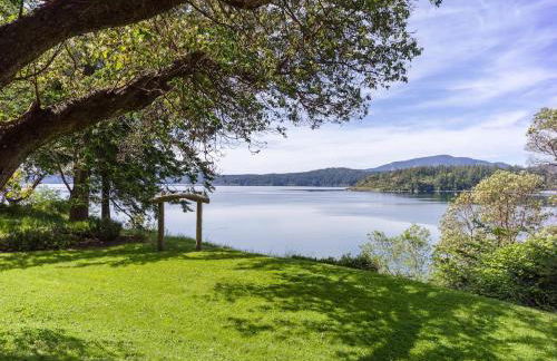 Luxe Beachfront, Hot Tub, Kayaking, Walk to Town - Foto 4