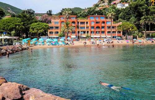 French Riviera 1 bedroom on the beach facing Cannes - Foto 12
