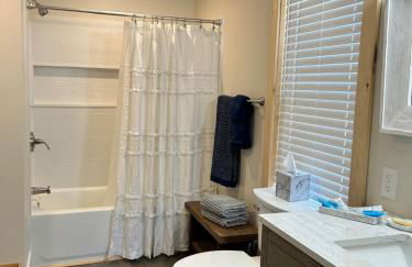 Harbor Bend House - River View in the Center of Town - Foto 22