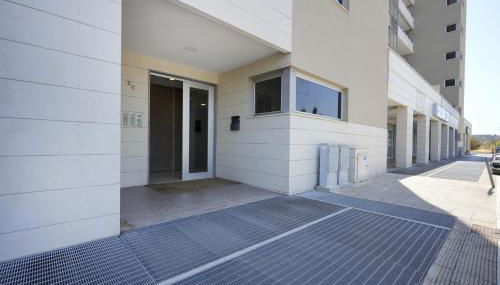 Sky Gate - Red Suite by the Airport - Foto 5