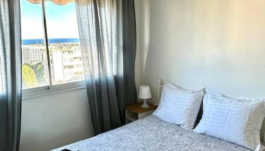 Joli 2 pièces - Proche aéroport - Terrasse vue mer - Foto 5