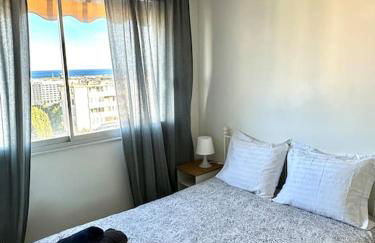 Joli 2 pièces - Proche aéroport - Terrasse vue mer - Foto 3