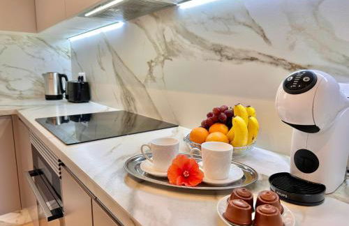 Sunshine Apartment with Sea Viev - Foto 14