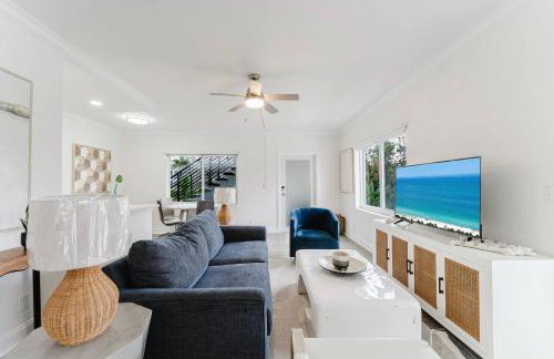 Waterfront Getaway | Pool, Hot Tub & Gym - Photo 10