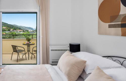 VILLA ROKO with 4 bedrooms, 32sqm heated pool - Photo 24