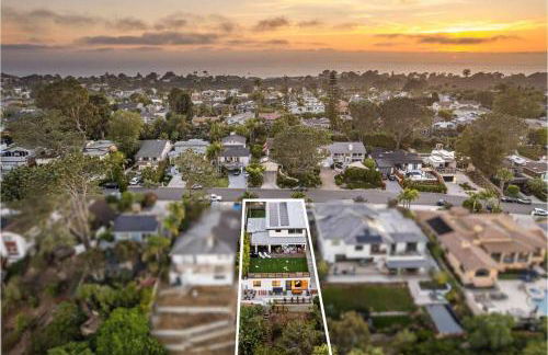 Del Mar Retreat - Laundry BBQ Firepit AC Patio - Photo 58