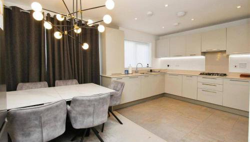 Family Friendly 4-Bedrooms - Foto 2