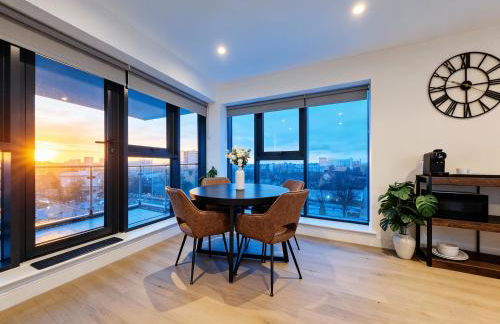 Luxury 2BR Penthouse-1, Private Terrace, City Center, Free Parking - Foto 76