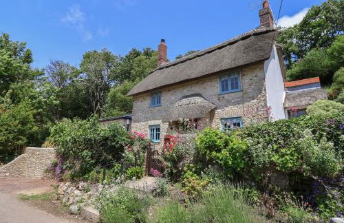 Upper Cottage - Photo 2