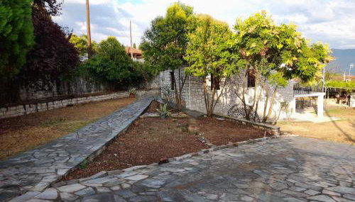 Το πετρόσπιτο - Foto 2