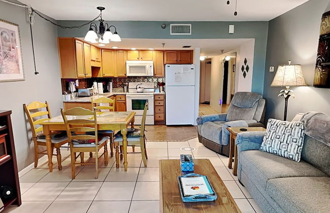 Sunglow Resort 305 by Distinctive Beach Rentals - Photo 10