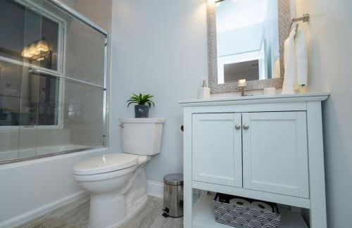 Modern 4BR Columbia Heights Gem Walk 2 Metro & Shops - Foto 11