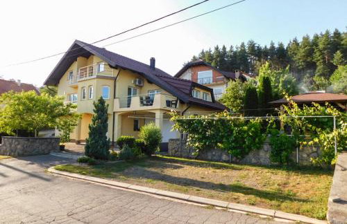 Apartman Lara - Photo 40