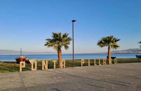 2 Bedroom Stunning Apartment In Reggio Calabria - Foto 14