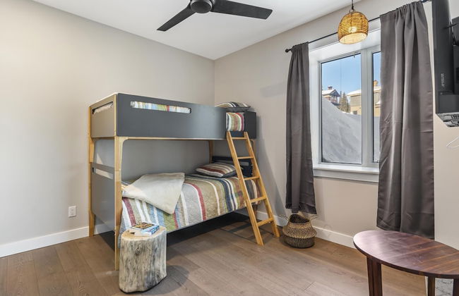 Chalet Monashee-brand New High End W/amazing Views - Photo 6