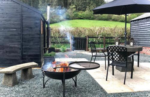 Trelaske Mill Cider Barn-with Hot Tub, Fire Pit BBQ - Foto 24