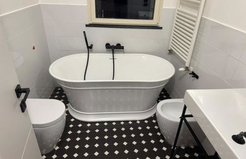 Lanternalba appartamento con vista sul porto antico - Foto 30