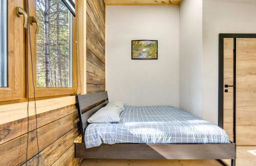 Porch and 1-Acre Yard White Mountains Hideaway - Foto 20