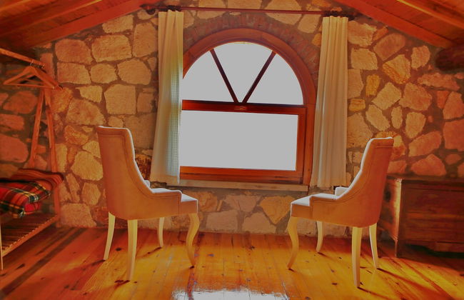 The Mira House - Photo 35