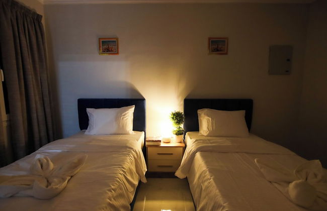 STAR NIGHT FURNISHED APARTMENTS - Photo 52