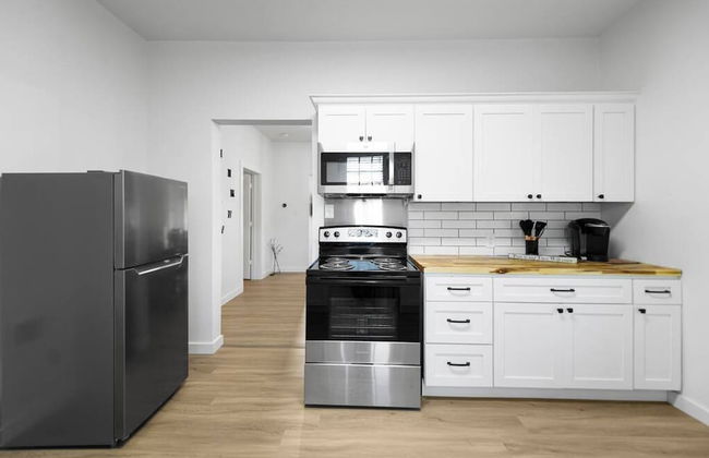 New Charming 2-bedroom Home Minutes to Downtown - Foto 13