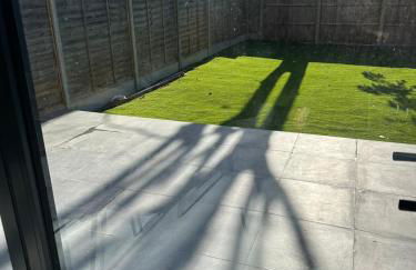 Large Luxury 5BDR Home 2 Bath and Free Parking - Foto 46