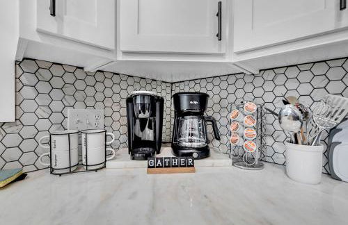 Ocean Lakes getaway 6bd with arcade game table - Photo 20