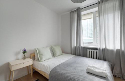 Urban Oasis Private Apartment with Palace of Culture View - Foto 11