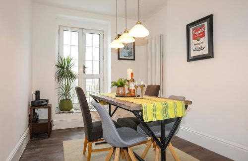 Harbourside Apartment - Photo 12