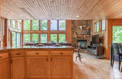 Longhorn Lakeside Chalet - Foto 11