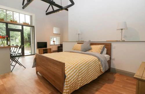 The Coach House - Photo 13