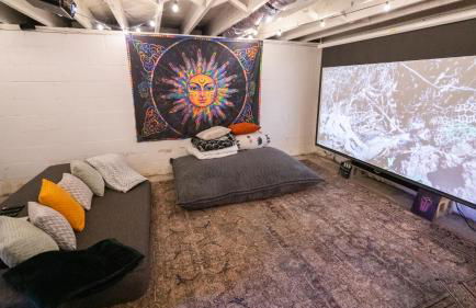 Reno's Biggest Little House - Cozy Home Theatre - Foto 69