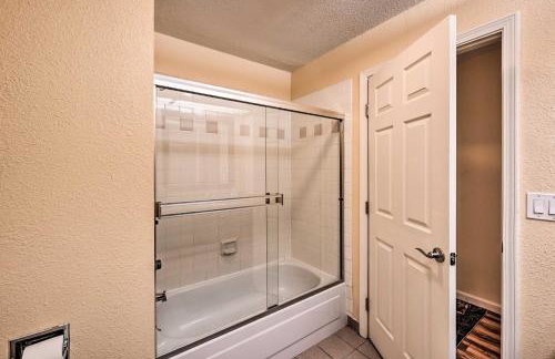 2 Blocks to Light Rail Denver Unit with Kitchenette - Foto 11