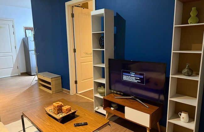 One Bedroom with Balcony City view - Photo 8