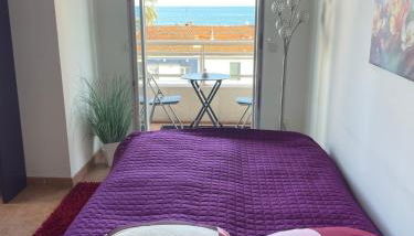 Comfy 2 min to Beach - AC - Photo 5