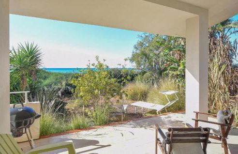 Amazing Home In Punta Braccetto - Foto 6