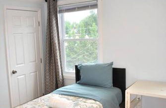 Stylish 4-Bedroom Full House. Plenty of Parking! - Foto 11