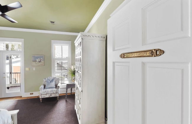 30A Grayt'n Greatful by Avantstay Charming Home+cottage, Walk to Western Lake - Foto 17