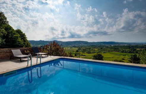 Beautiful Home In Samobor With Kitchen - Photo 25