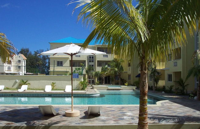 Lovely Apartment in Flic en Flac, Close to the Lovely Beach and all Amenities - Photo 1