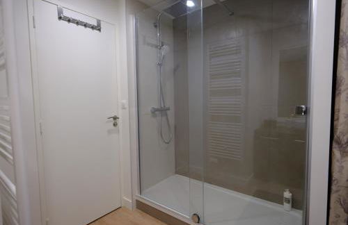 Le Floreal, great quiet appt in very town center - Photo 14