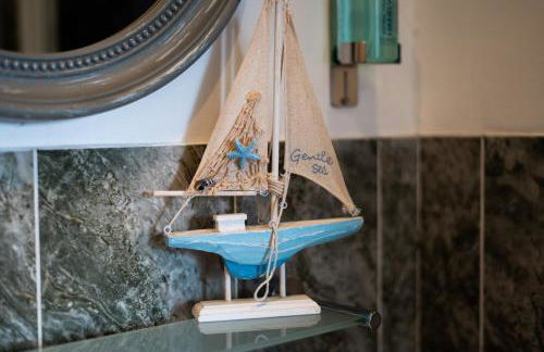 Double Room - Kitchen - Parking - Near Shops - Foto 30