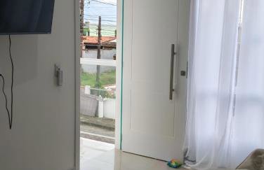 Apto Moderno a 700 metros da praia com varanda - Photo 11