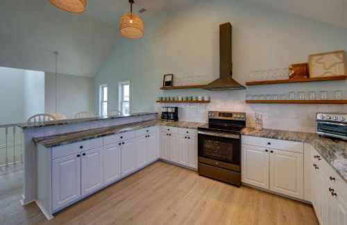 Hotter Otter-6 beds-private pool-kid/pet friendly-walk to beach! - Foto 12