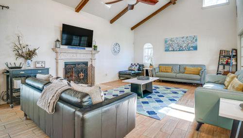 Modern Lake Conroe House with Lakefront Park and Deck! - Foto 5