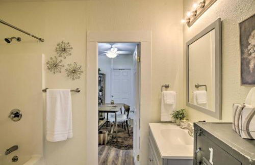 Centrally Located House in Chico with Gas Grill - Foto 18